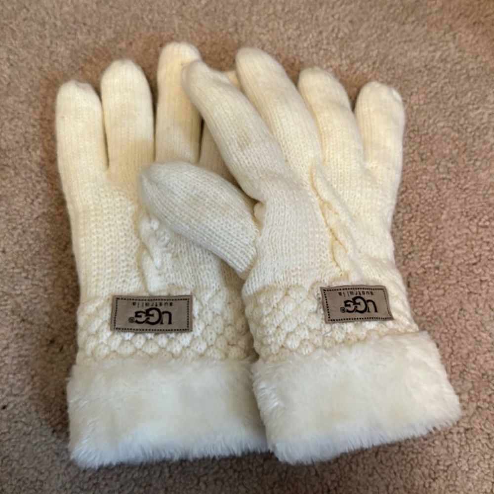 Uggs gloves